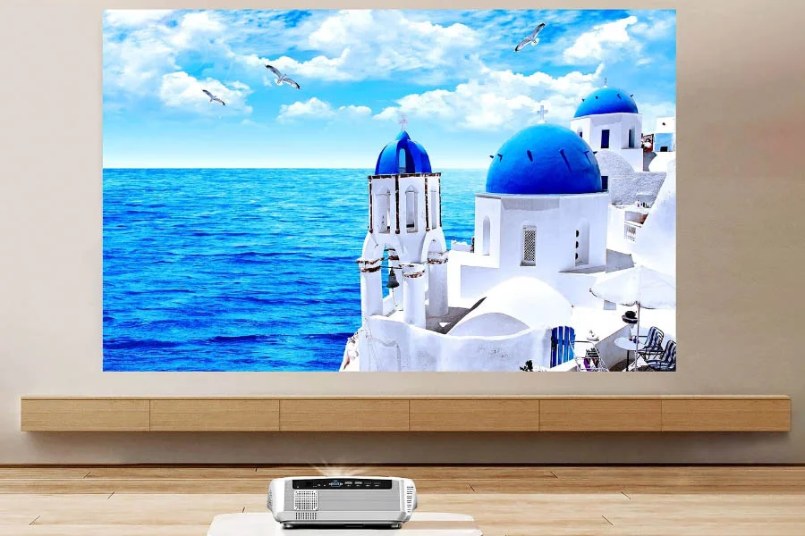 projector with streaming